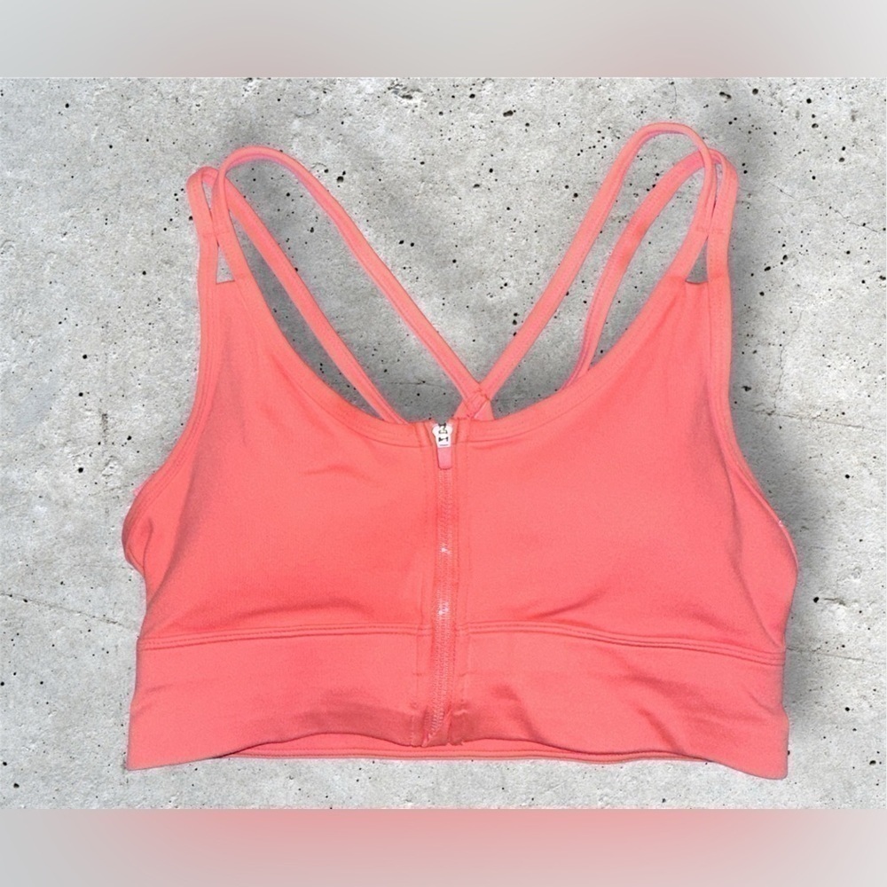 Ladies small Bally sport bra NWT